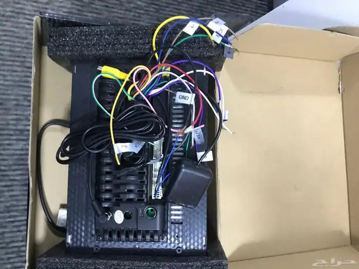 شاشه سياره اغراض كمل للبيع 400 2