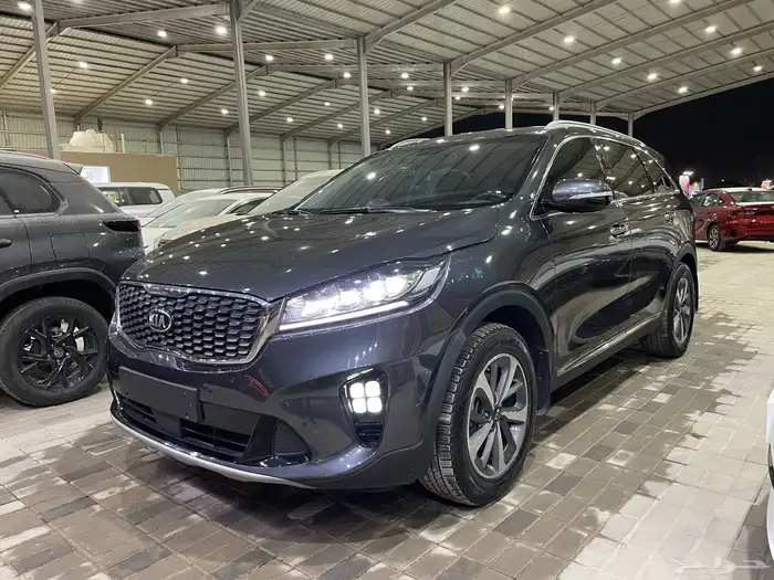 كيا سورنتو 2019 5 ركاب نص فل ( ديزل ) 2.0D 1