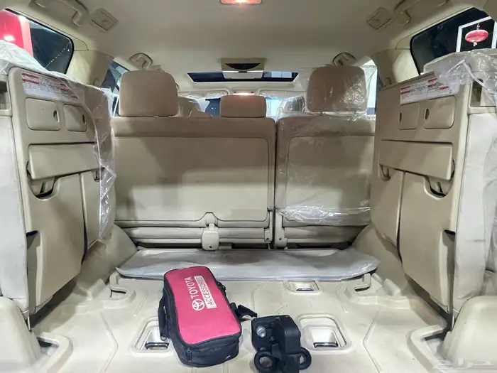 جيب لاندكروزر موديل 2017 وارد عبداللطيف جميل 12