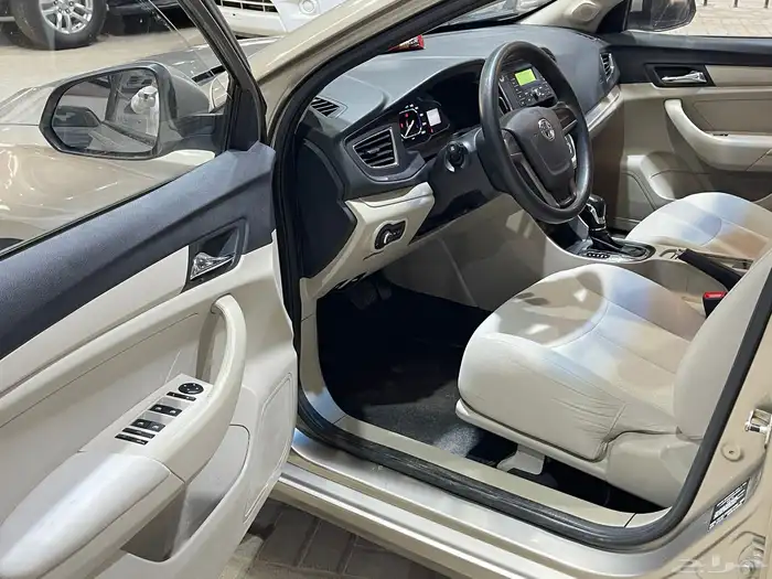 إم جي 360 موديل 2019 6