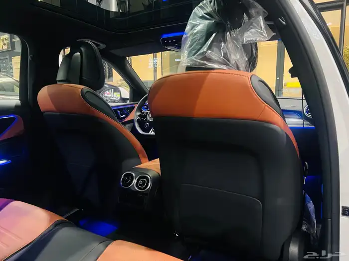 مرسيدس C200 AMG 2025 (اصفار) 14
