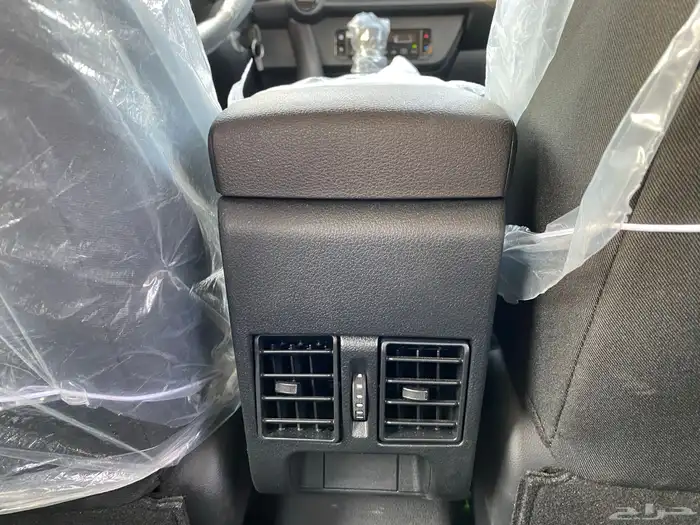 تويتا يارس2024 ممشي 11 الف y plus 37