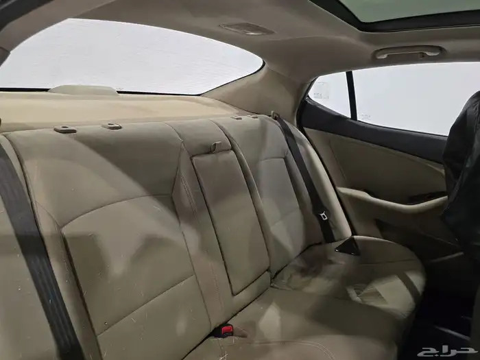 كيا اوبتما موديل 2015 بحالة ممتازة 8