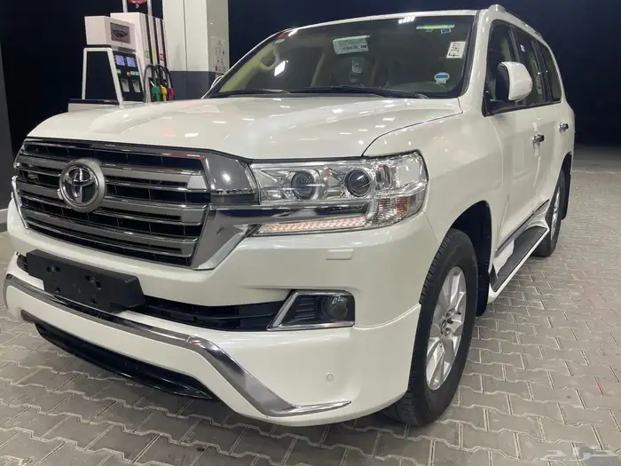 جيب لاندكروزر موديل 2017 وارد عبداللطيف جميل 1