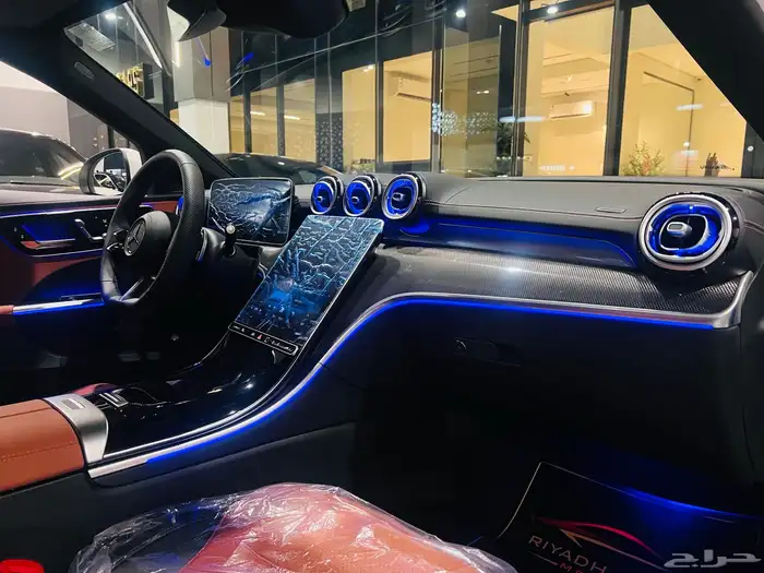 مرسيدس C200 AMG 2025 (اصفار) 18