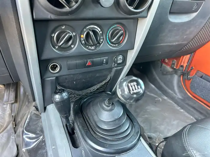 شروكي رانجلر 2010 قير عادي 16