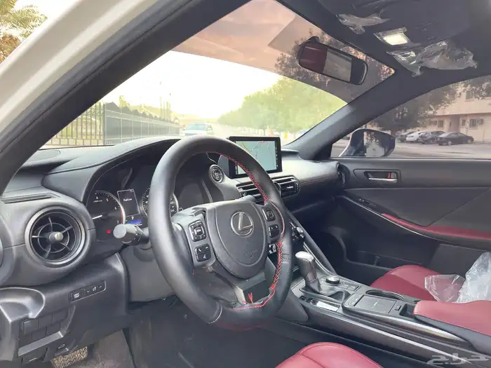 لكزس-IS300-2023(ممشي39الف) 33