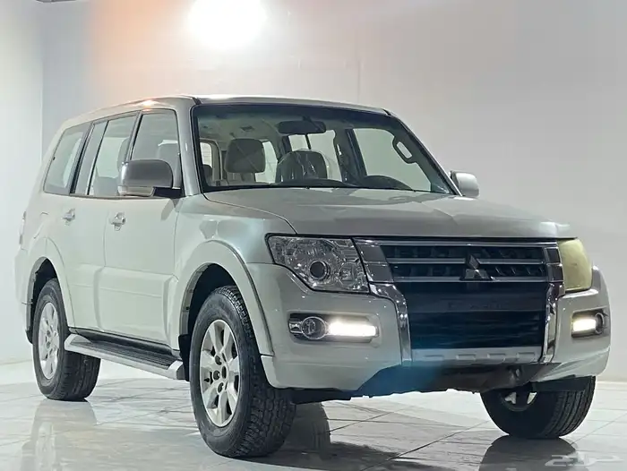 متسوبشي باجيرو GLS 2016 10