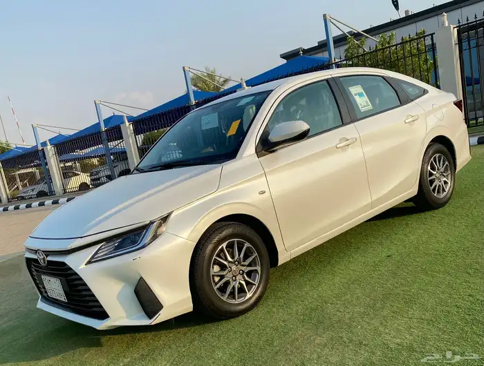 تويتا يارس2024 ممشي 11 الف y plus 2