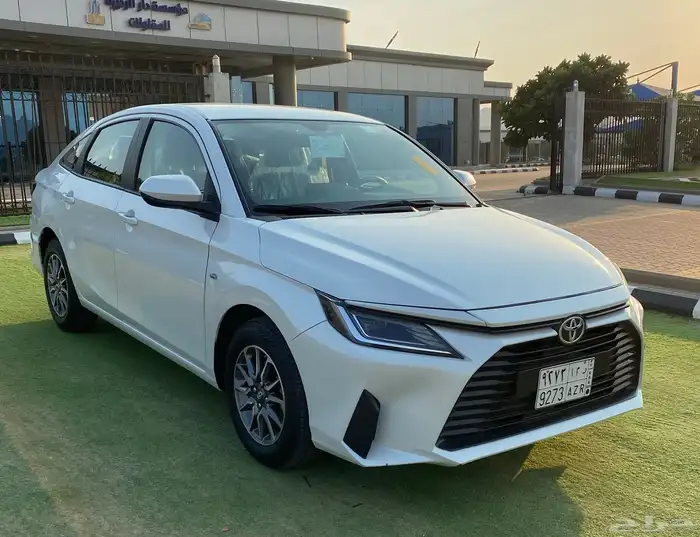 تويتا يارس2024 ممشي 11 الف y plus 4