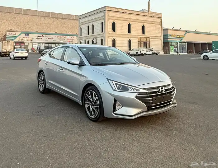 هونداي النترا 2020 ( بنزين ) فل كامل بدون فتحه سقف للبيع 2