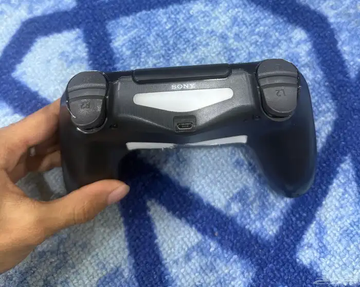 يد سوني 4 للبيع 1