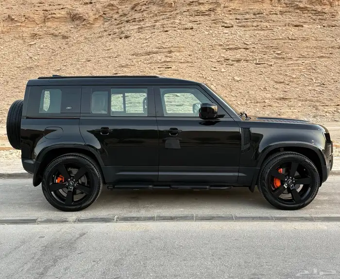 ديفندر 2020 V6 7