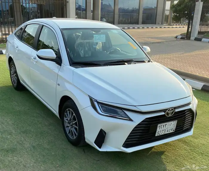 تويتا يارس2024 ممشي 11 الف y plus 3