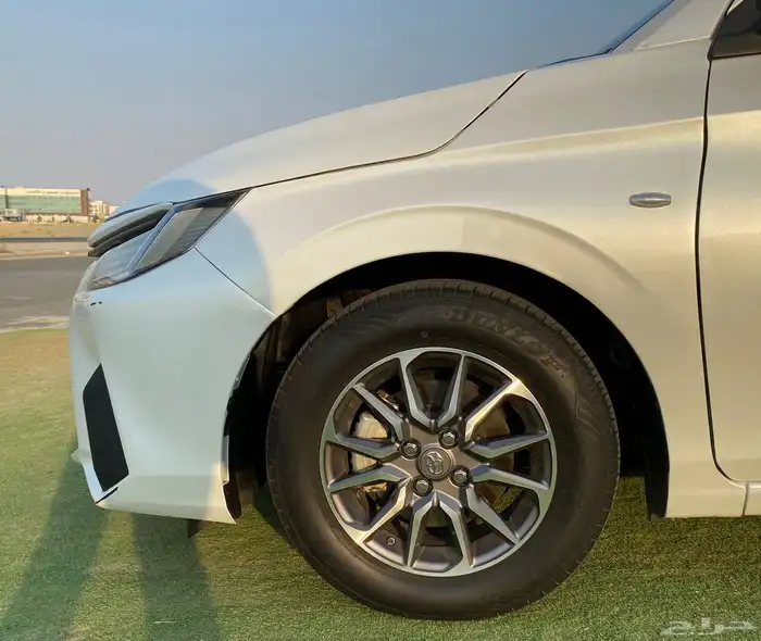 تويتا يارس2024 ممشي 11 الف y plus 42