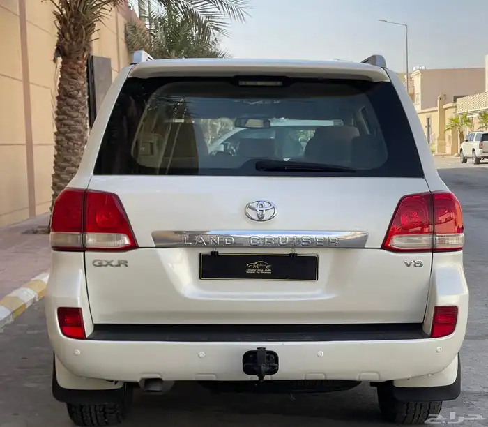 تويوتا- لاند كروزر-2011-GXR-بنزين- V8- -إصدار 60- عام 6