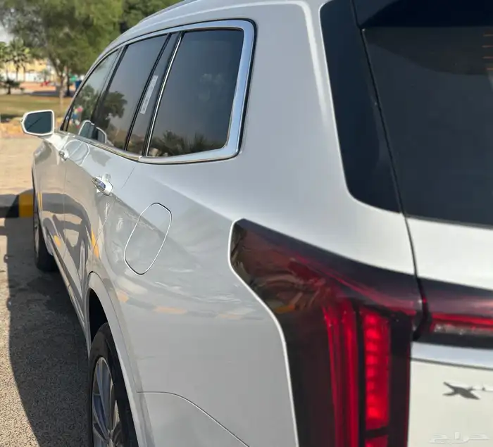 كاديلاك بلاتينيوم XT6 2020 فل الفل مواصفات نادره 8