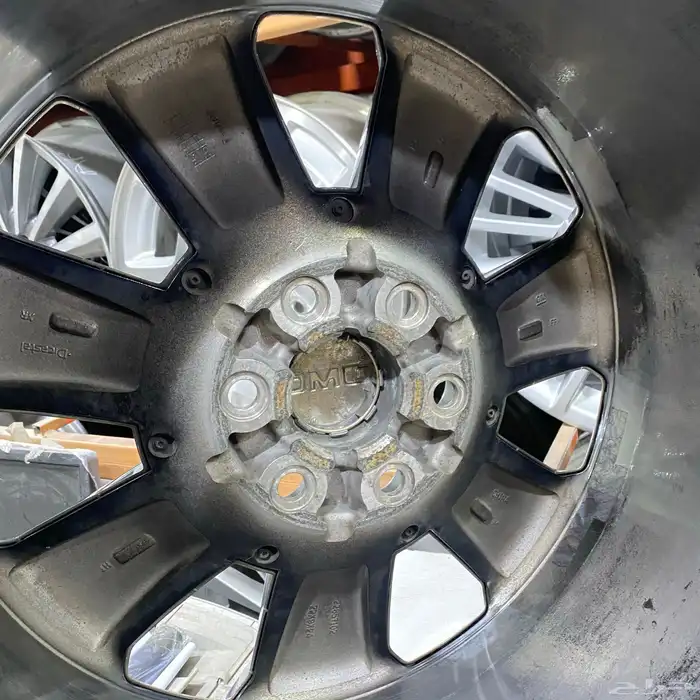 جنوط جمس دينالي موديل 2018 مقاس 22 اصلي وكاله 1