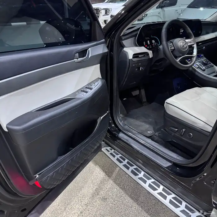 بلاسيد 2023 بنزين فل كامل ب 116 الف مسجل بحالة الوكاله 9