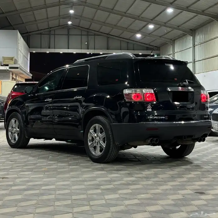 جمس اكاديا 2009 دبل نص فل عائلي ثلاث صفوف سعودي 3