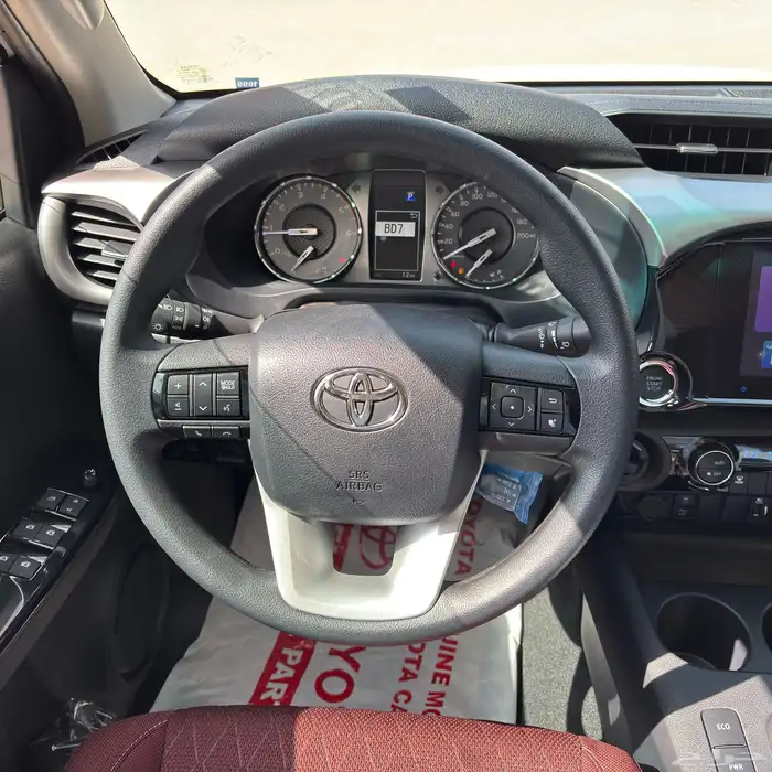 هايلكس غمارتين سوبر فل كامل 2.4 ديزل 2025 سعودي 9