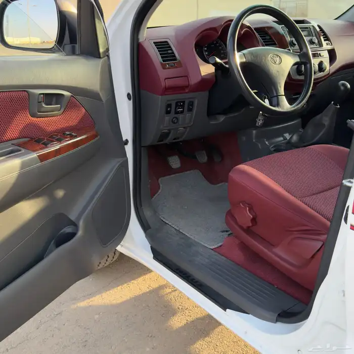 هايلكس 2013 مخزن صنف 4