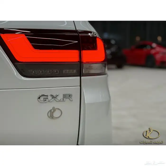 تويوتا - لاندكروزر GXR.L4 2023 - عداد 43 الف فقط 10