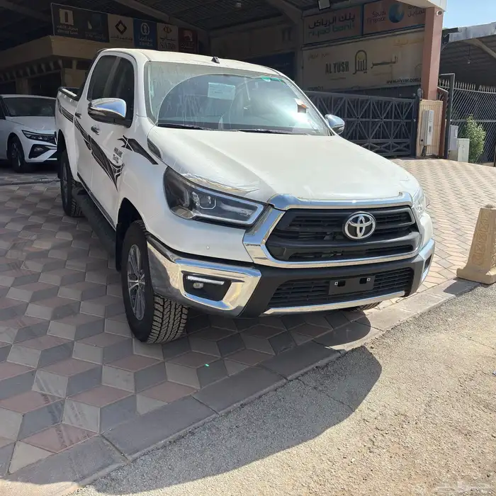 هايلكس غمارتين سوبر فل كامل 2.4 ديزل 2025 سعودي 3