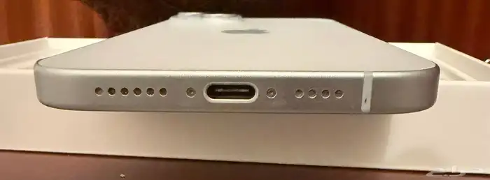 ايفون 15 بلس 4