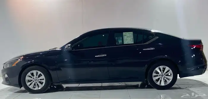 نيسان التيما 2022 استاندر 4