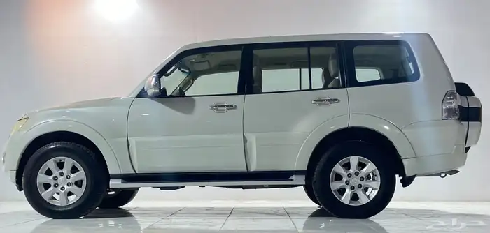 متسوبشي باجيرو GLS 2016 8