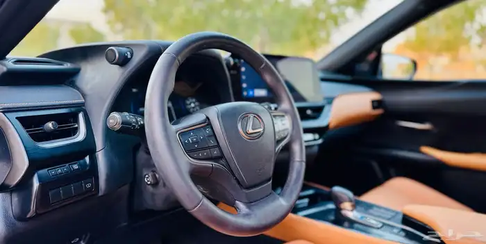 لكزس ((2024))Ux300hضمان الوكيل 16