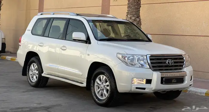 تويوتا- لاند كروزر-2011-GXR-بنزين- V8- -إصدار 60- عام 0