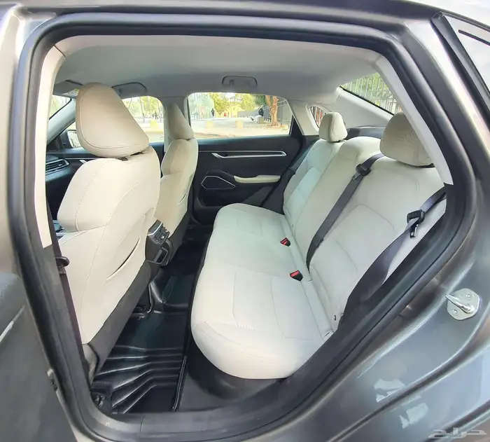 جيلي امجراند 2023 سعودي 11