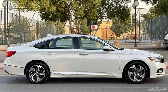 هوندا اكورد 2018 فل سعودي 4