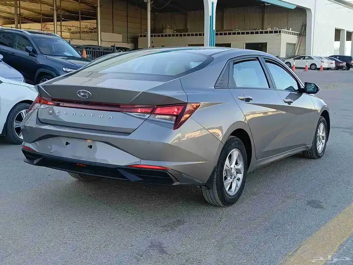 هونداي النترا 1.6 موديل 2021 استندر 4