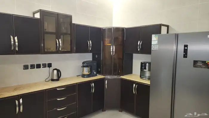 للبيع مطبخ نظيف حوالي 8 متر 0