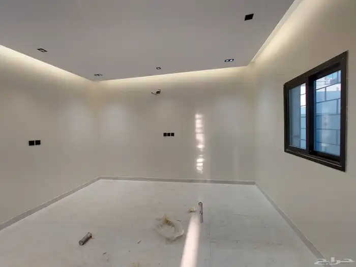 للبيع ملحق تمليك حي احد جديد 6غرف وصالة و2سطح خاص 14