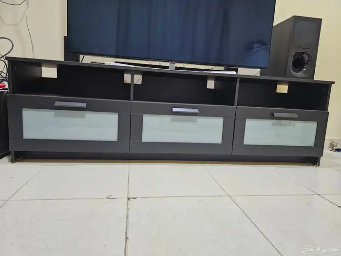 طاوله تلفزيون من ايكيا 2