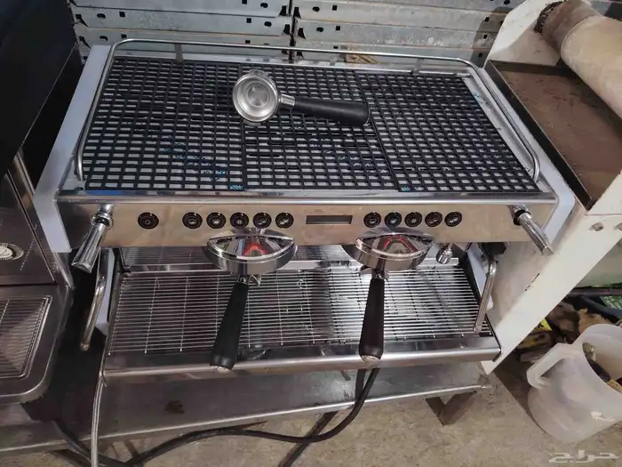 تبيع وشراء جميع ادوات المطاعم 8