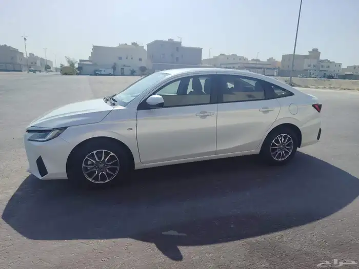 تويوتا يارس 2024 3