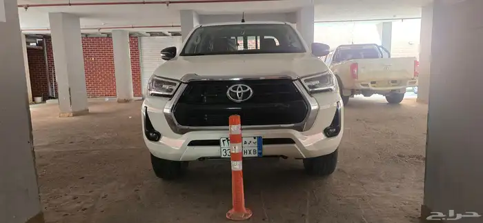 للبيع هايلكس 2022 بنزين 2