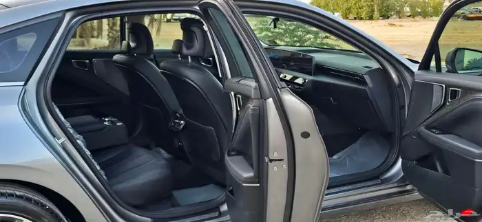 كيا K8 2022 أعلى فئه 21