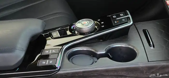 كيا K8 2022 أعلى فئه 25