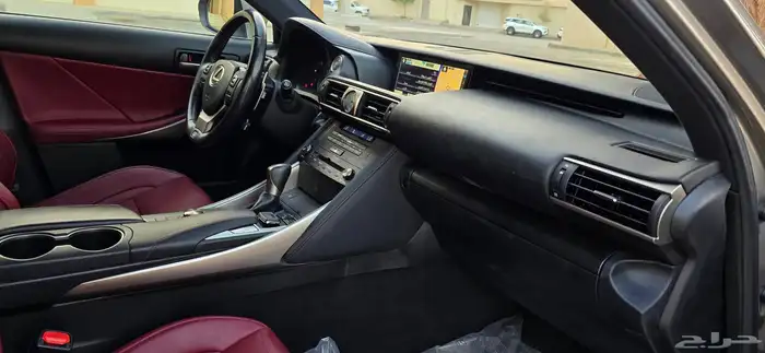 لكزس IS350 2020 اف سبورت 18