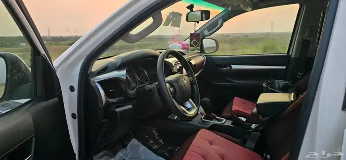 تويوتا هايلو س ديزل 2800 موديل 2021 نظيفة جدا 7