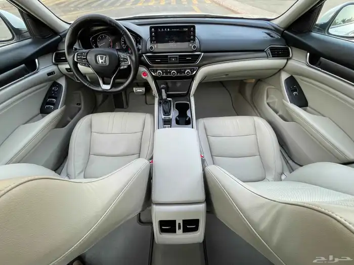 هوندا اكورد 2018 فل سعودي 9