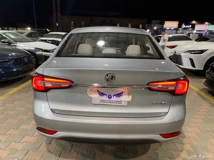 ام جي 5 2023 متاح تقسيط 6