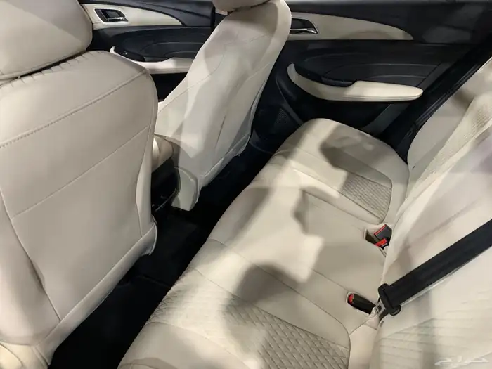 ام جي 5 2023 متاح تقسيط 9