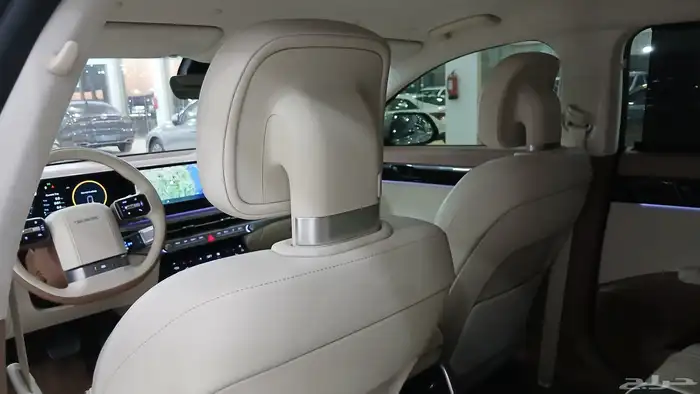 ازيرا 2023 الشكل االجديد ممشى 42 الف 20